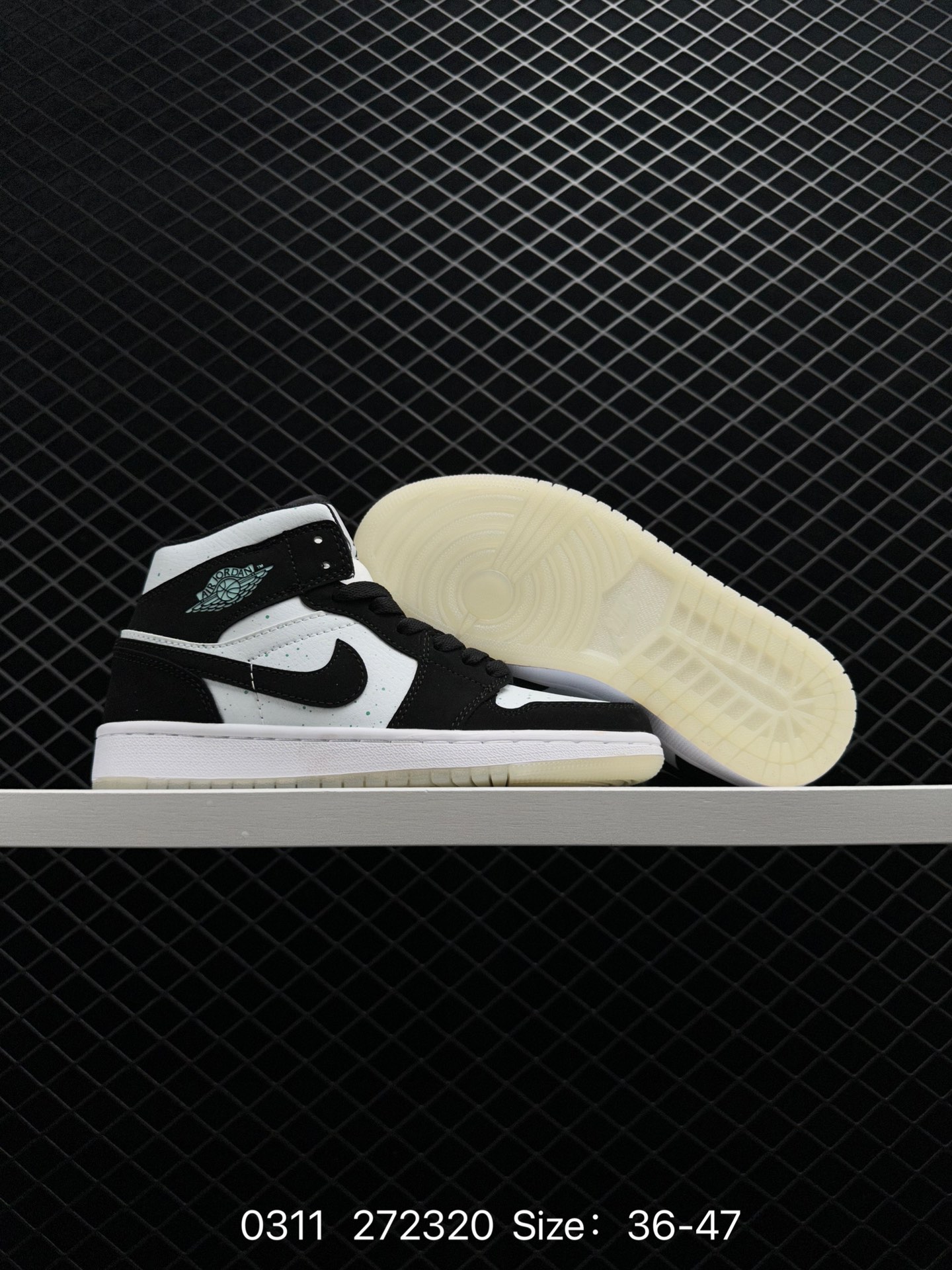 Air Jordan 1 Mid “Panda”